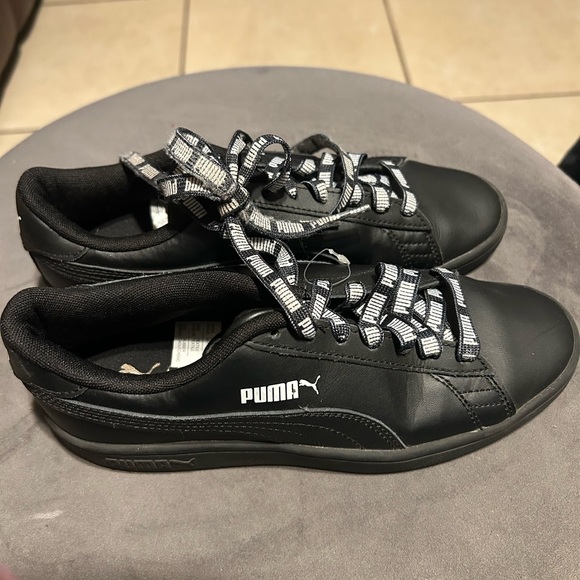 PUMA BOYS SHOES COLOR BLACK NEW NEVER SIZE 4.5 COME WITH NO BOX - Picture 7 of 10